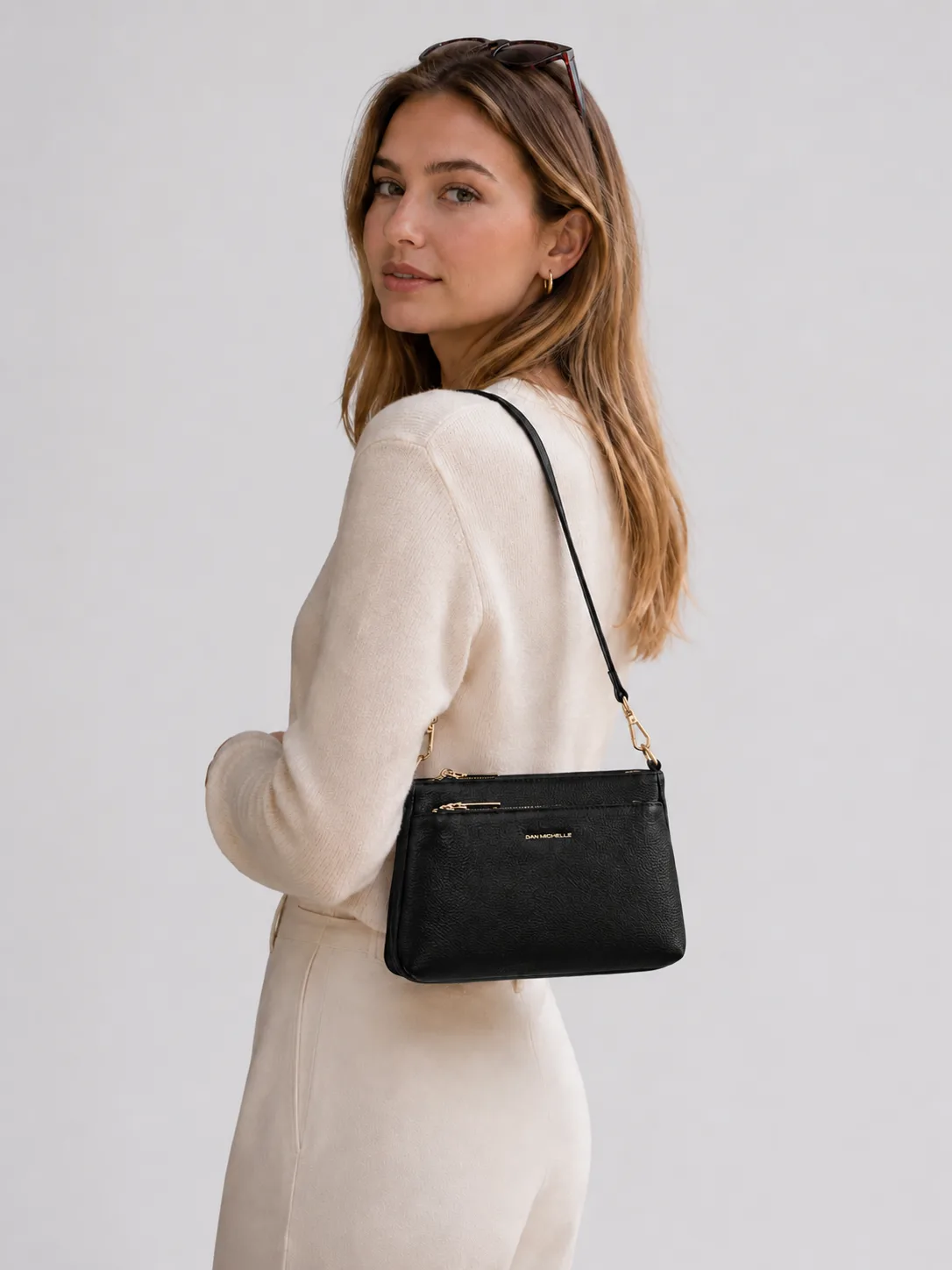 Noelle Leather Shoulder Bag - Black