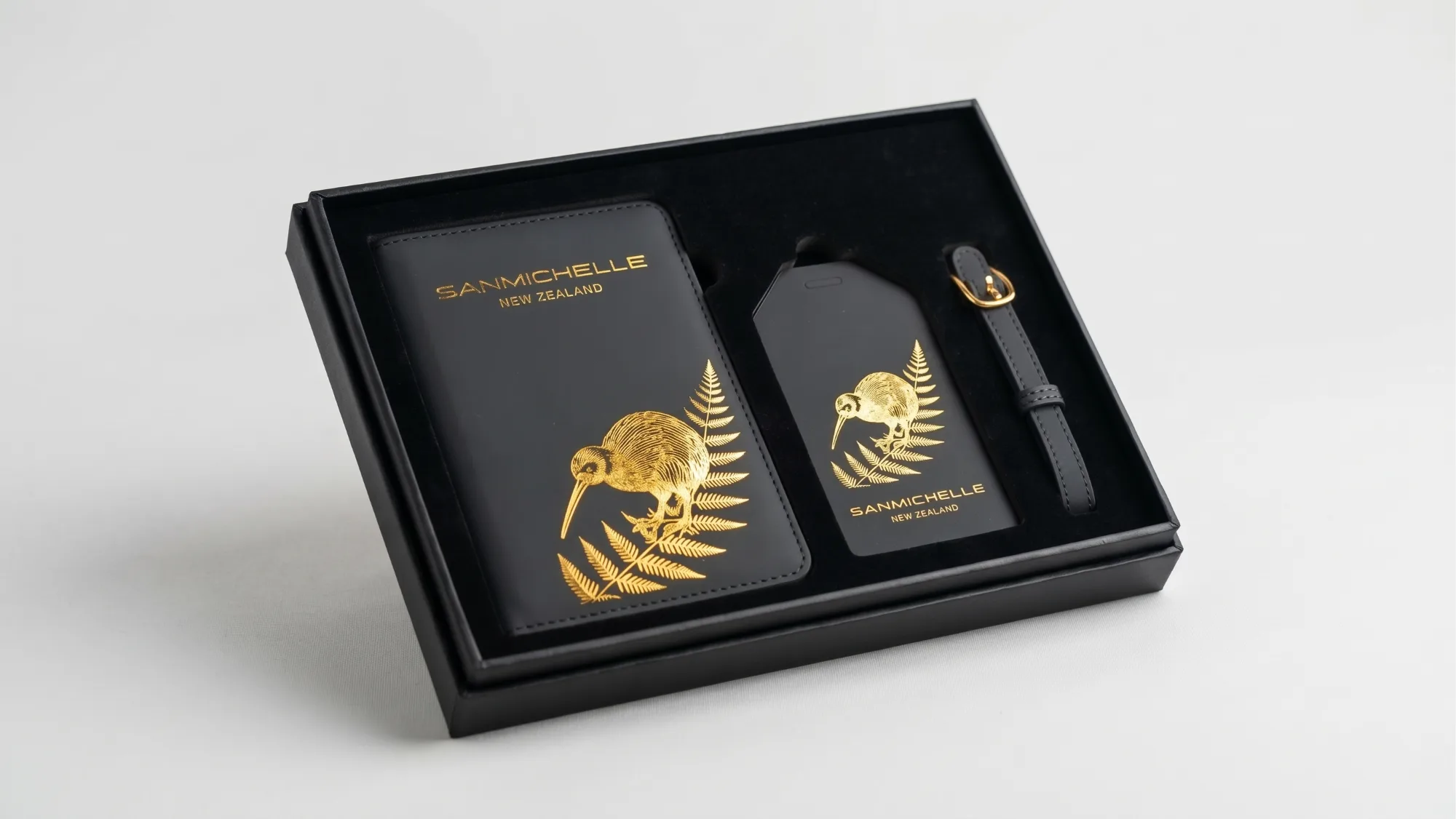 Kiwi Traveller Gift Set - Gold