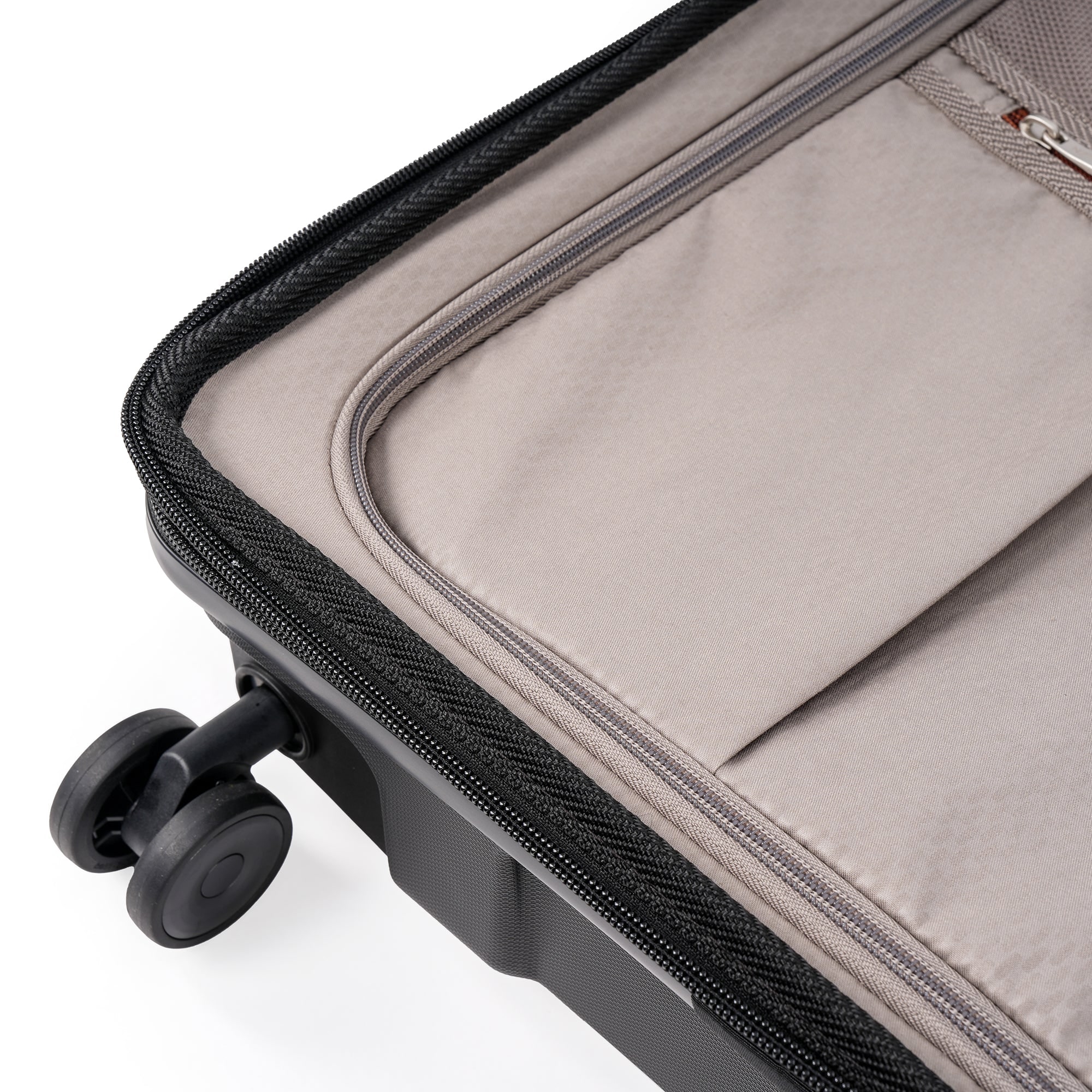 NZTourist CoreLite 67cm Suitcase - Black view 12