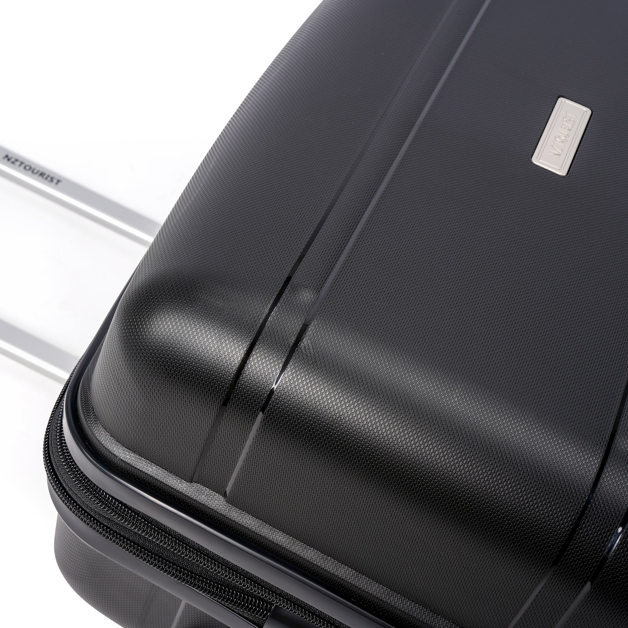 NZTourist CoreLite 67cm Suitcase - Black view 9