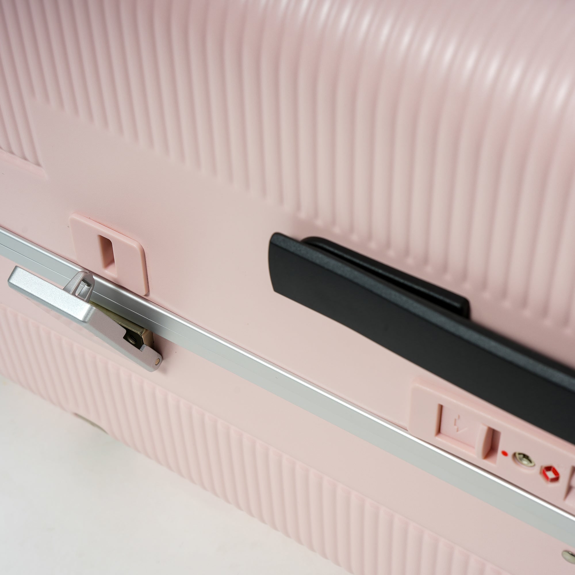 San Michelle FrameLock Pro Suitcase 56cm - Pink view 7