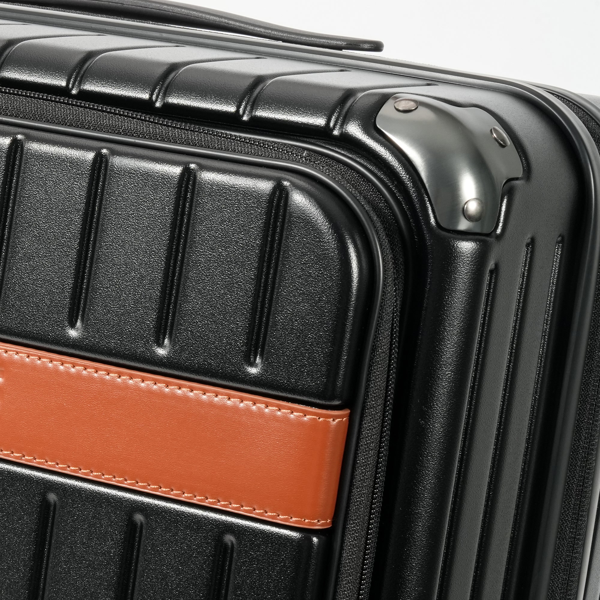 San Michelle Wayfarer Front-Open Suitcase 67cm - Black view 14