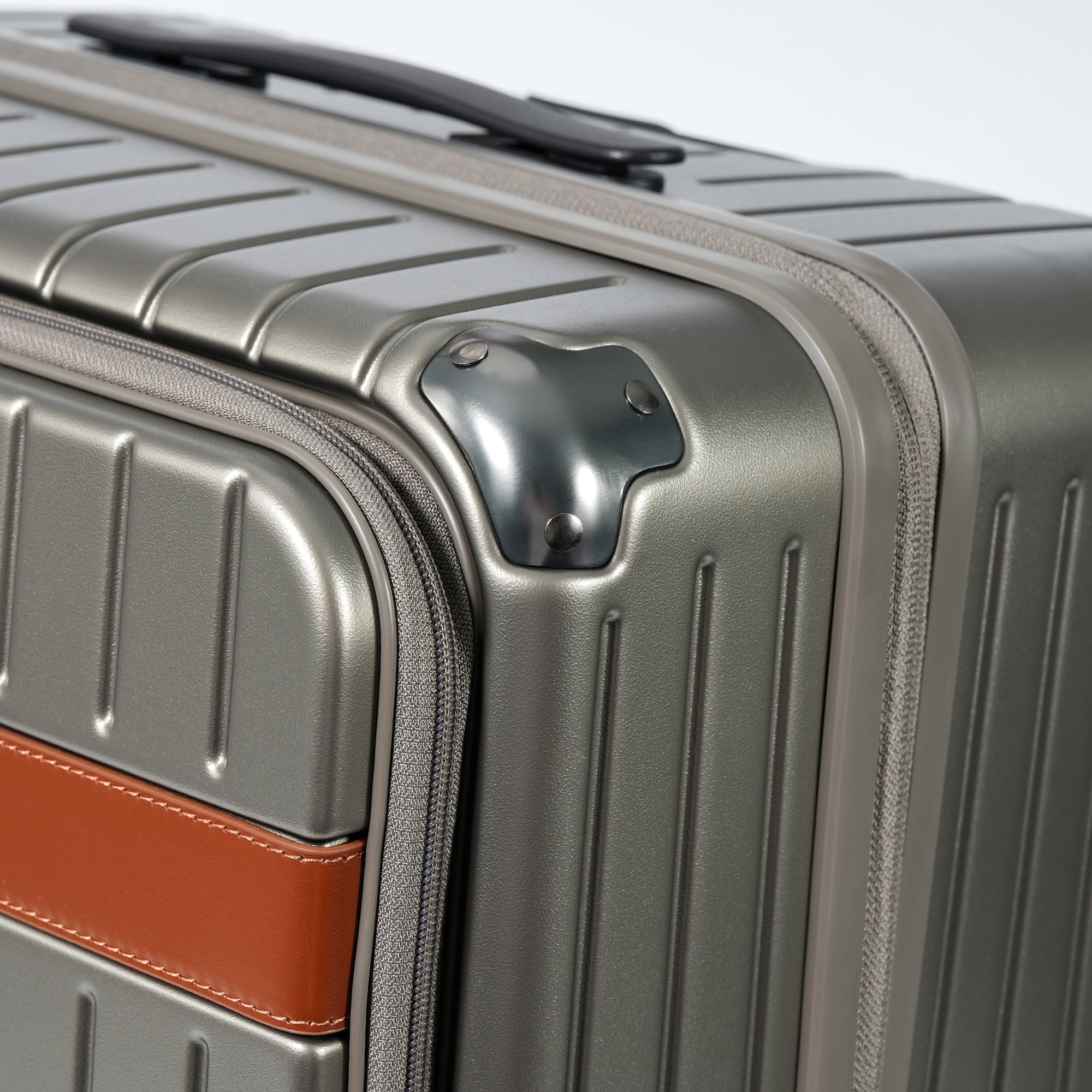 San Michelle Wayfarer Front-Open Suitcase 67cm - Champagne view 14