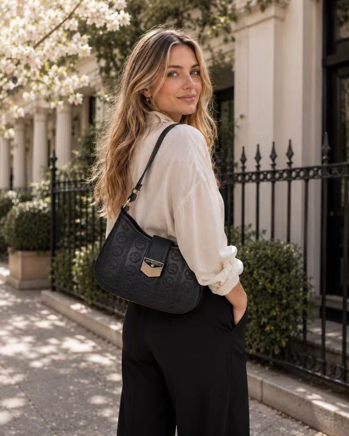 Blaise Shoulder Bag - Black