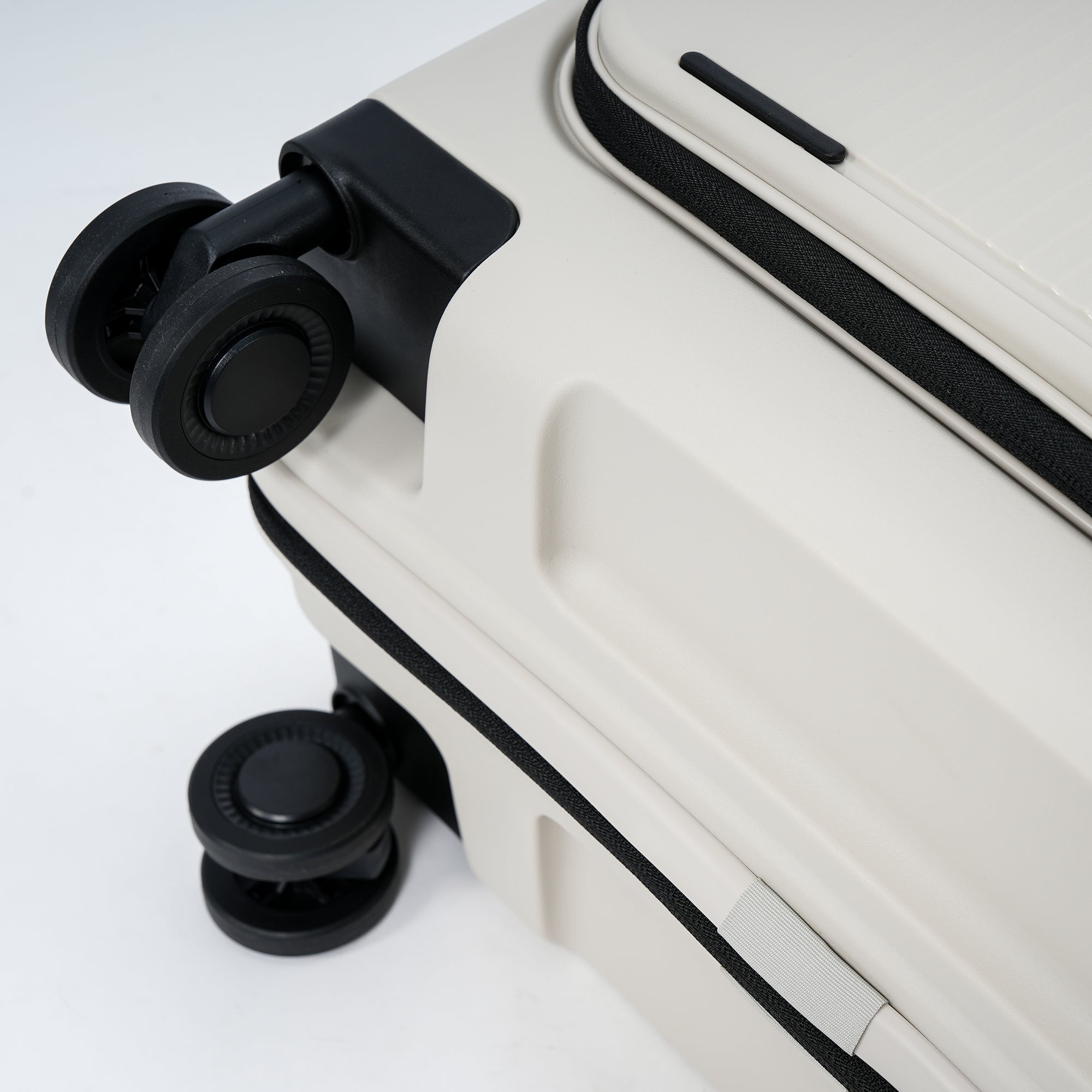 NZTourist Primo Dual Open 66cm Suitcase - Beige