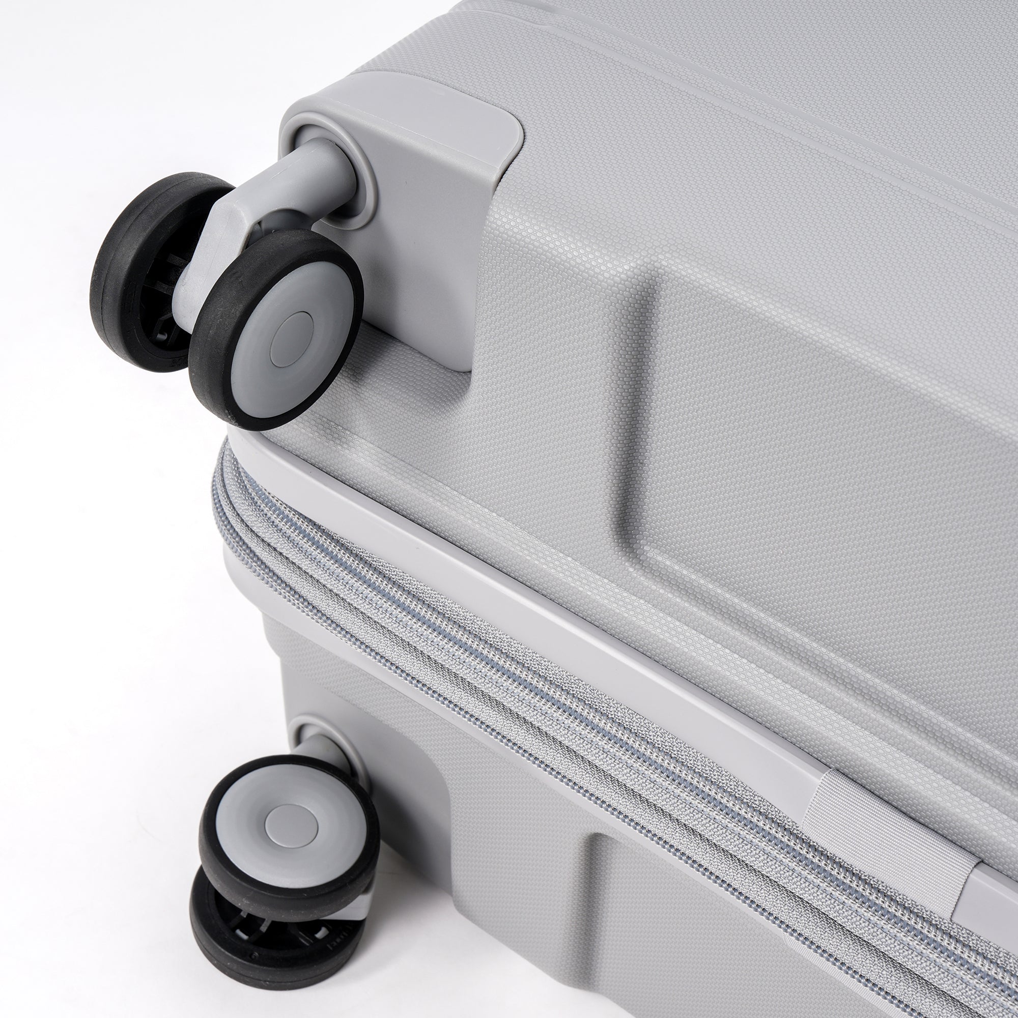 NZTourist CoreLite 67cm Suitcase - Grey