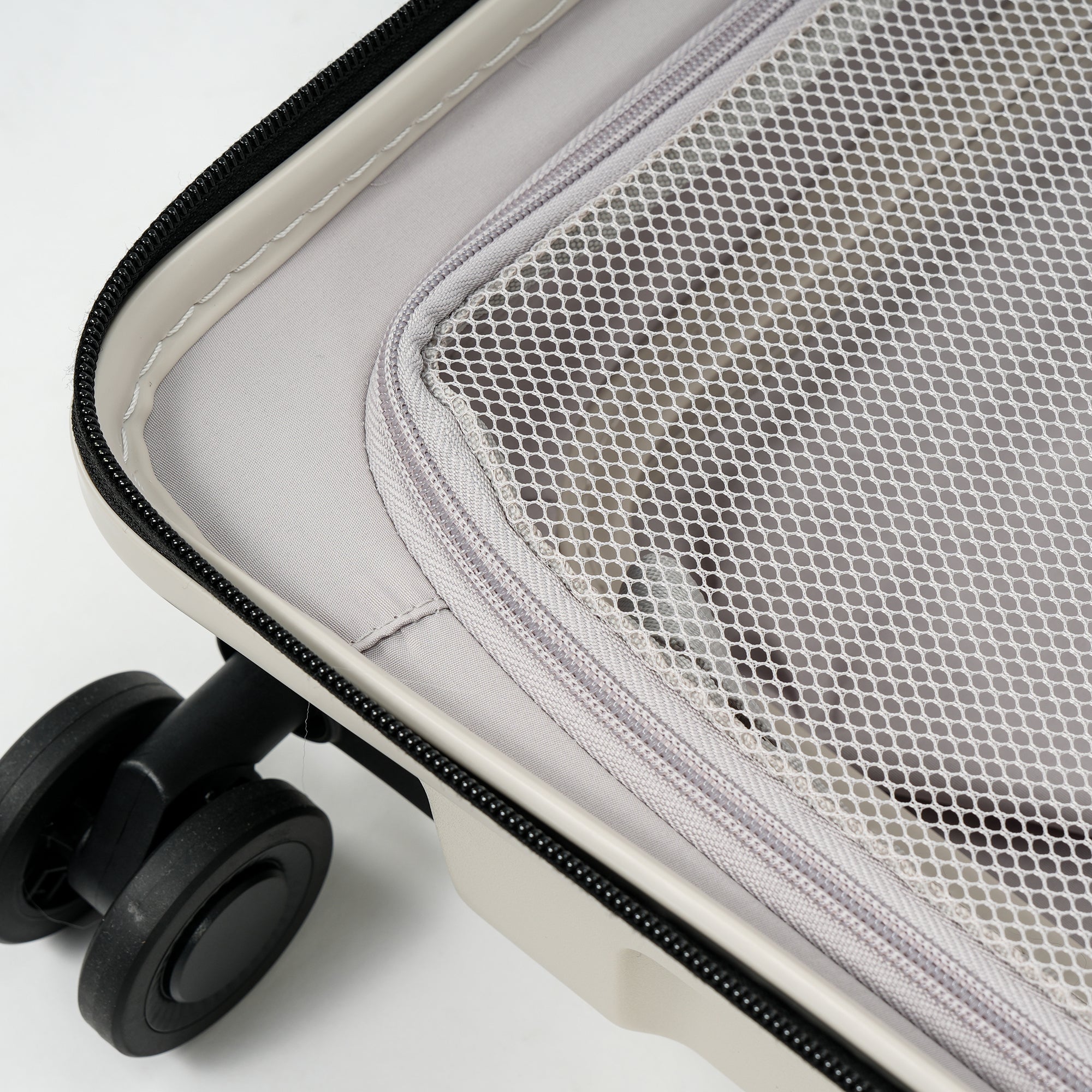 NZTourist Primo Carry On 54cm Suitcase - Beige