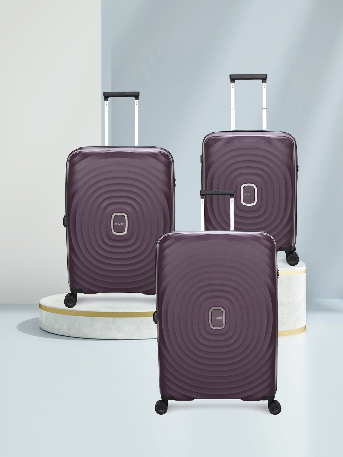 NZTourist Air Lite 67cm Suitcase - Purple