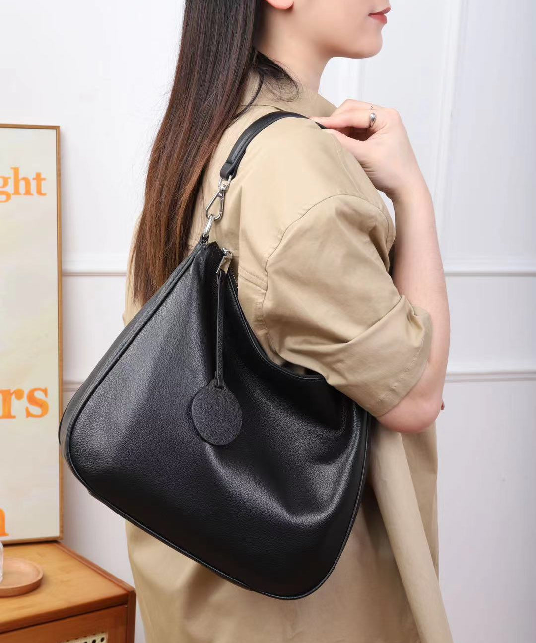 Frankie Leather Shoulder Bag