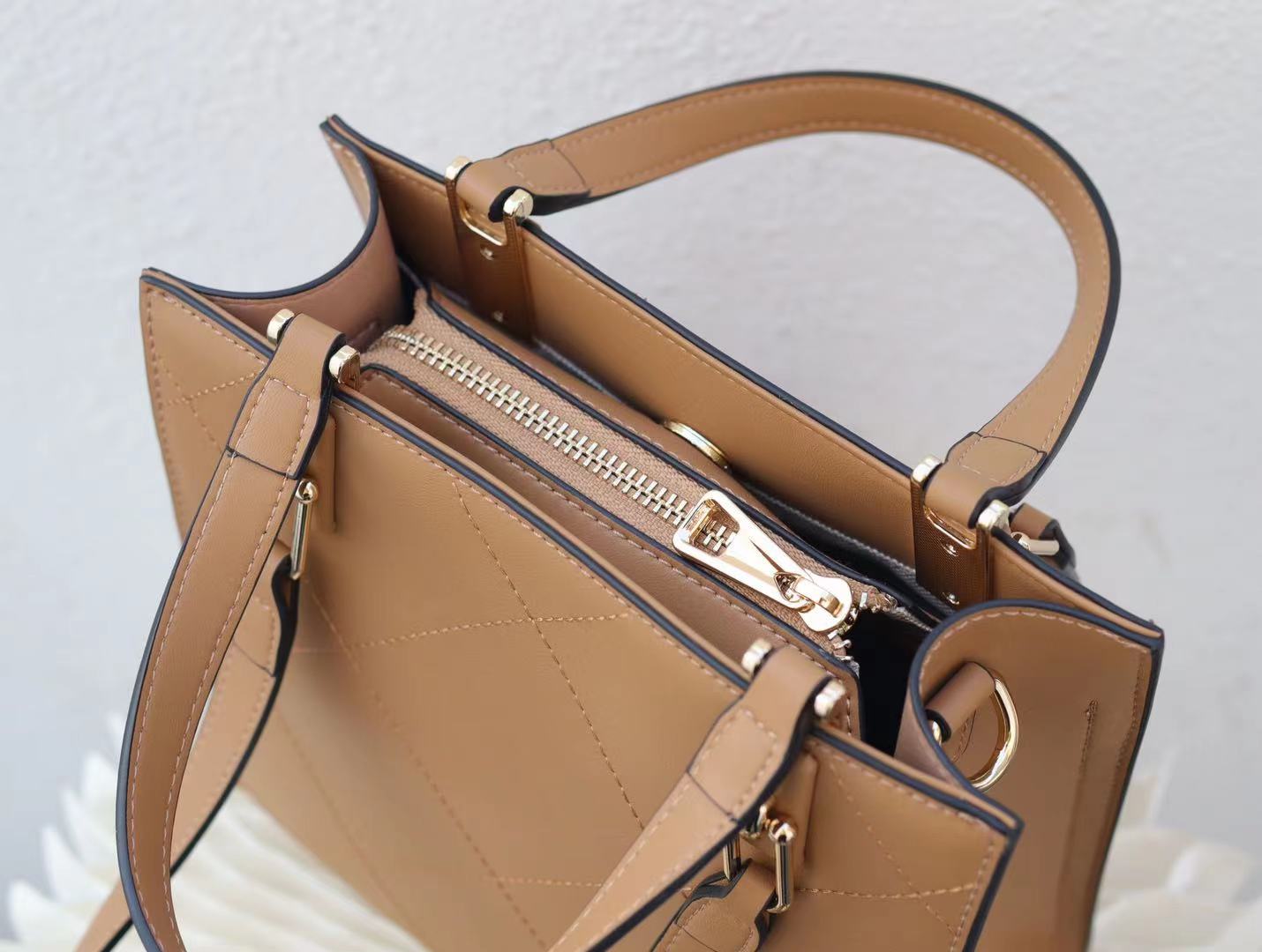 Helen Leather Small Tote Bag